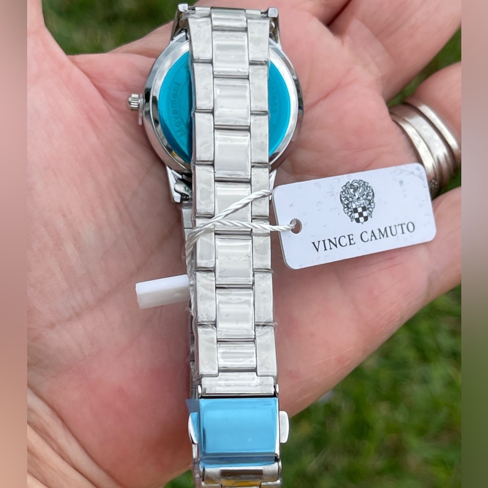 VINCE CAMUTO WATCH AYLA - Picture 8 of 12